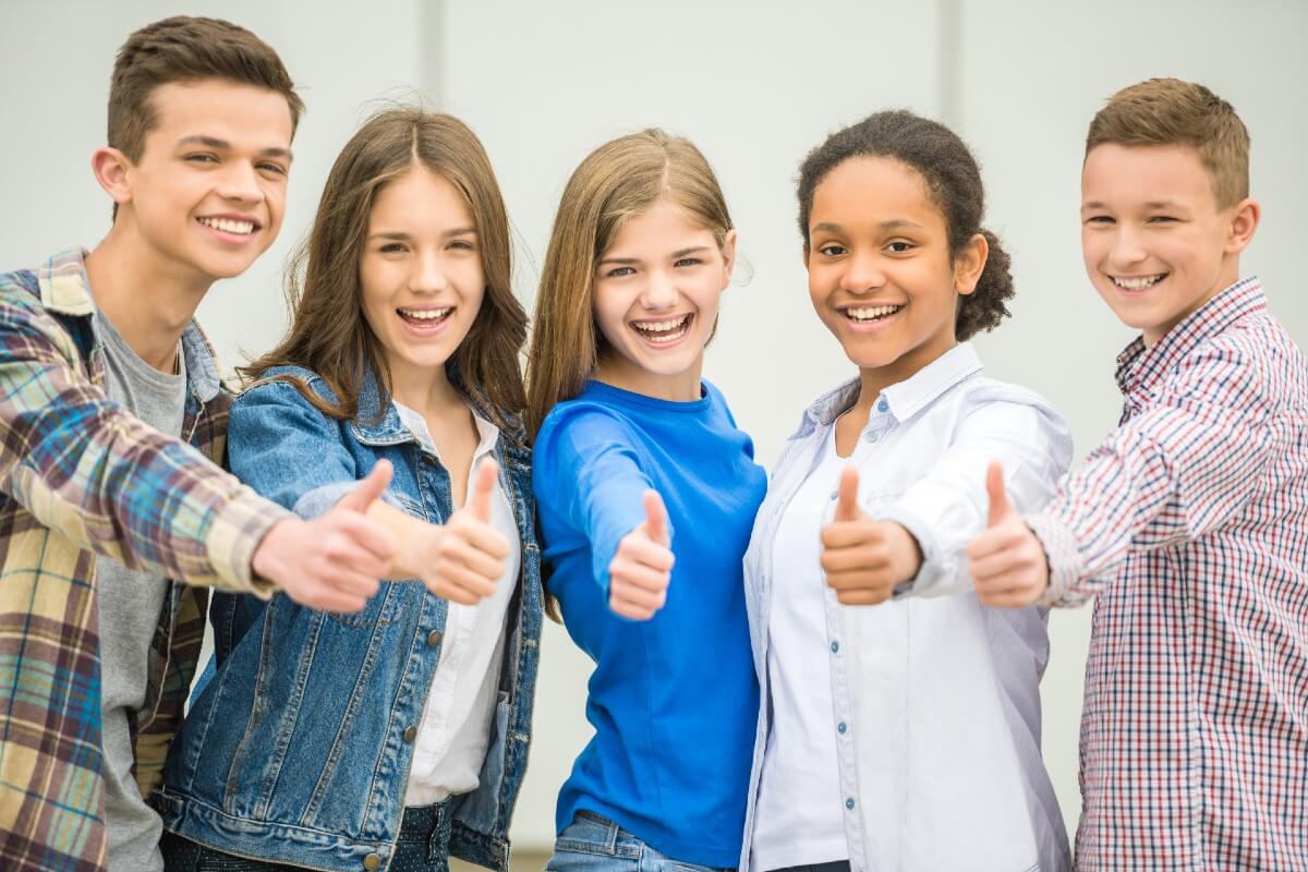 Implantes Dentales En La Adolescencia